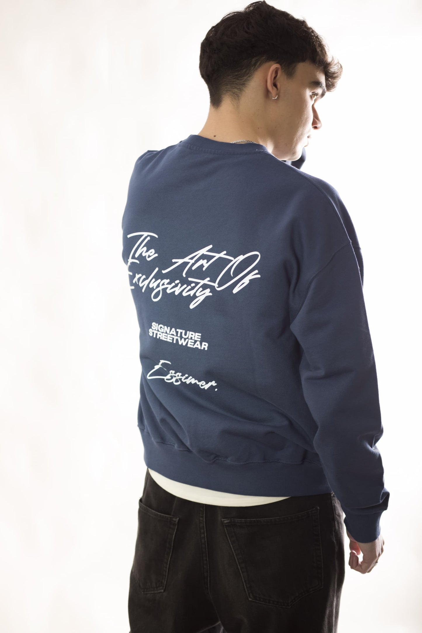 EXCLUSIVITY CREWNECK