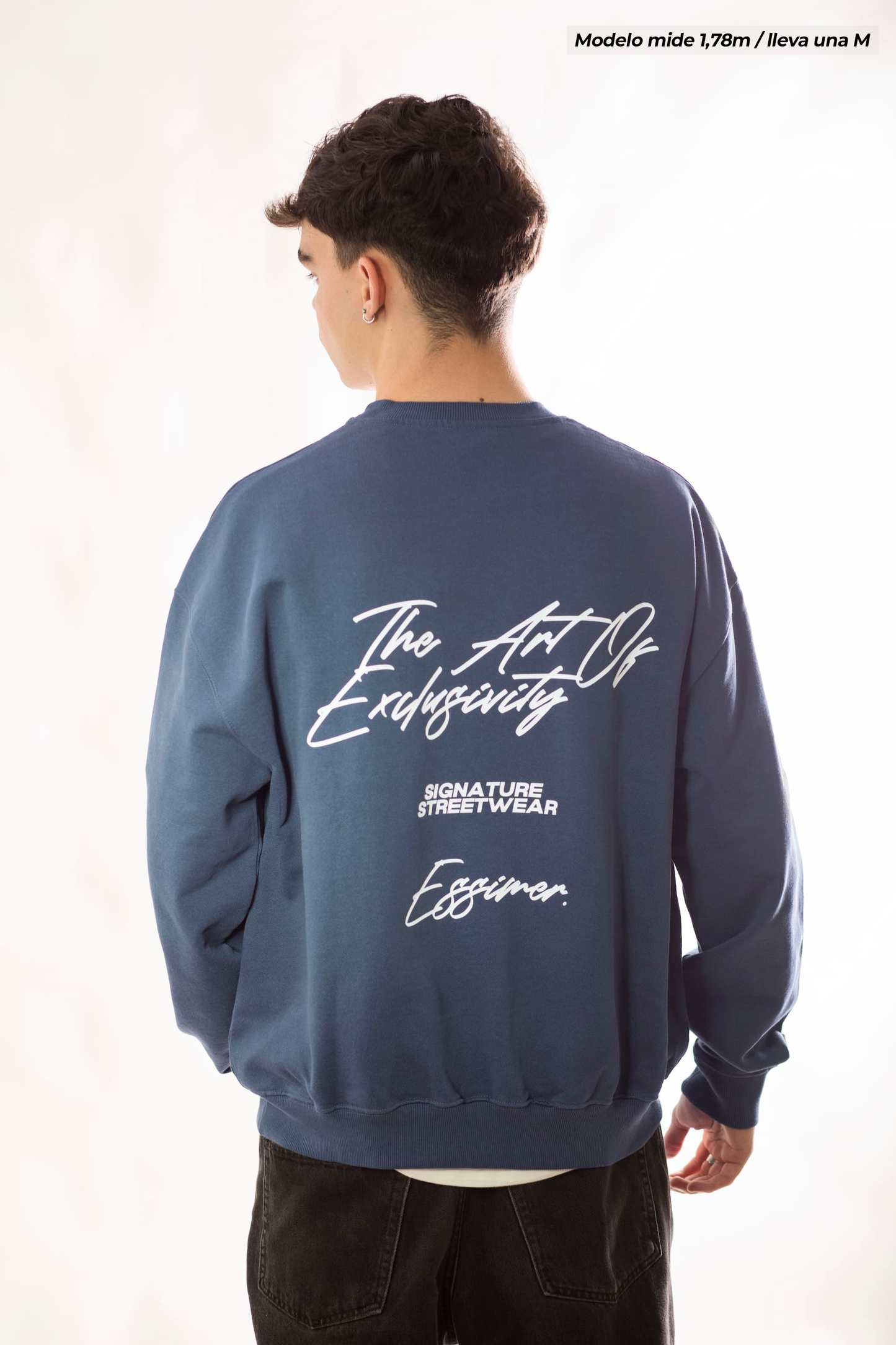 EXCLUSIVITY CREWNECK